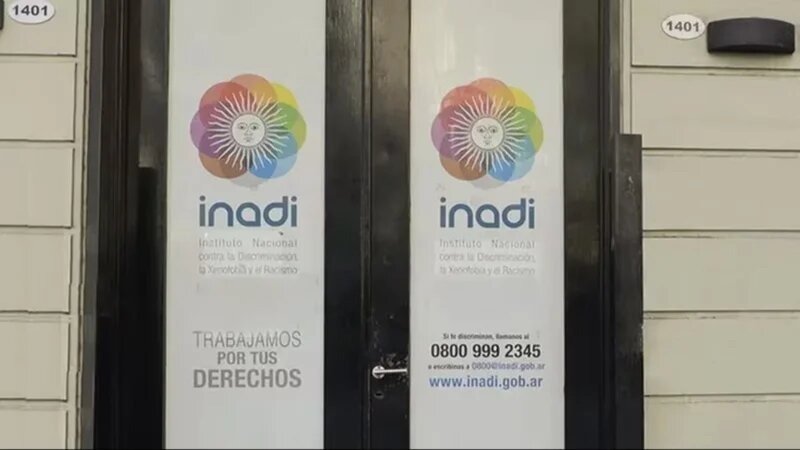 Comenzaron a pasar a disponibilidad a trabajadores de planta permanente del ya disuelto INADI